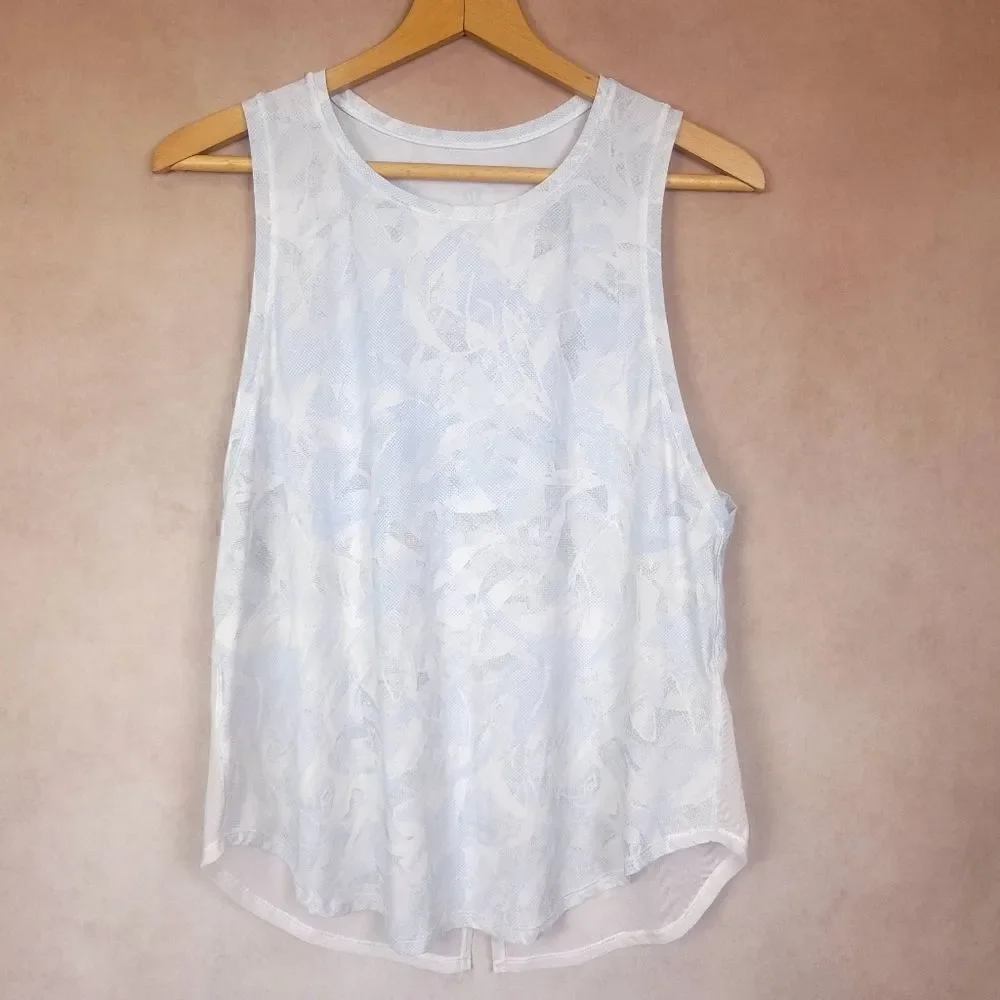 lululemon athletica excellent preowned